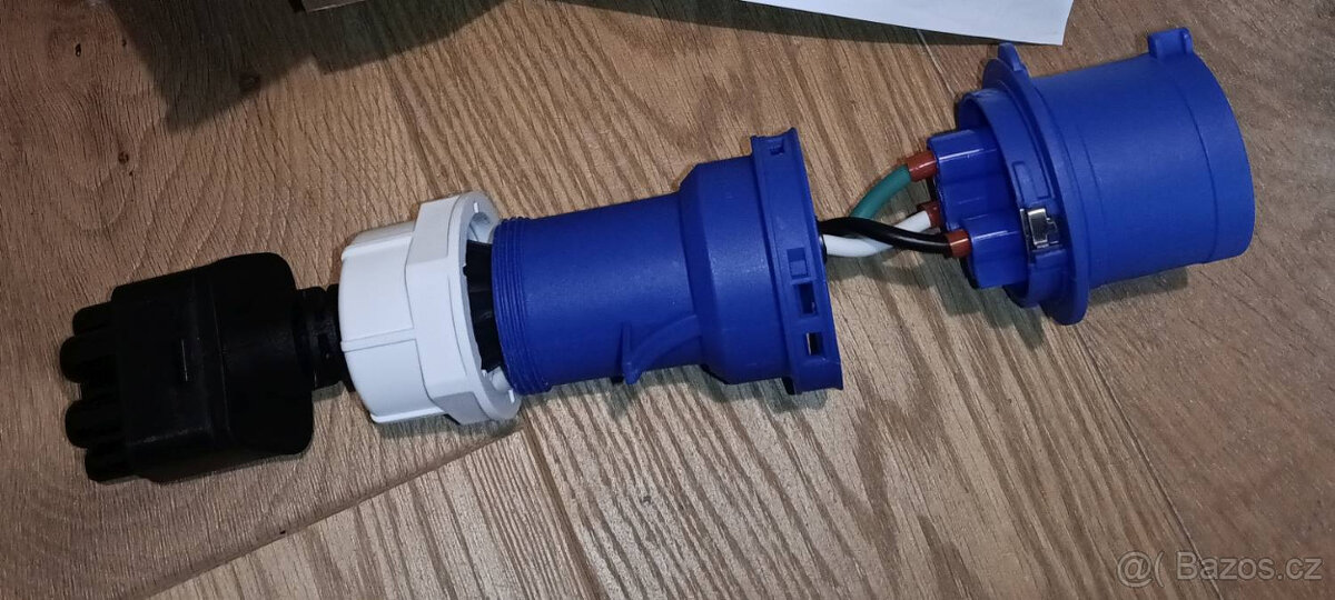 adaptér - konektor CEE 3pin pro Tesla Charger 1f - 2