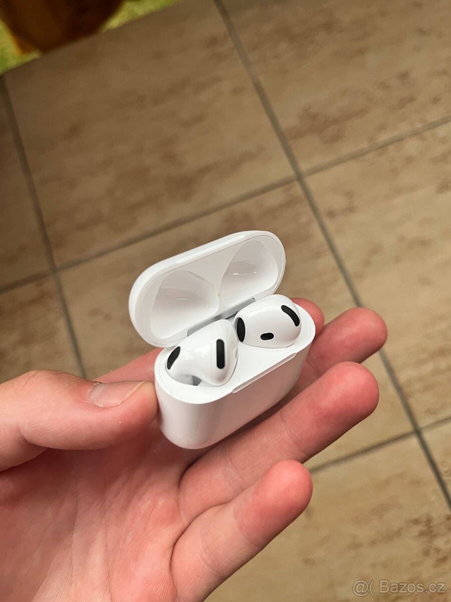Apple AirPods 4 - 2