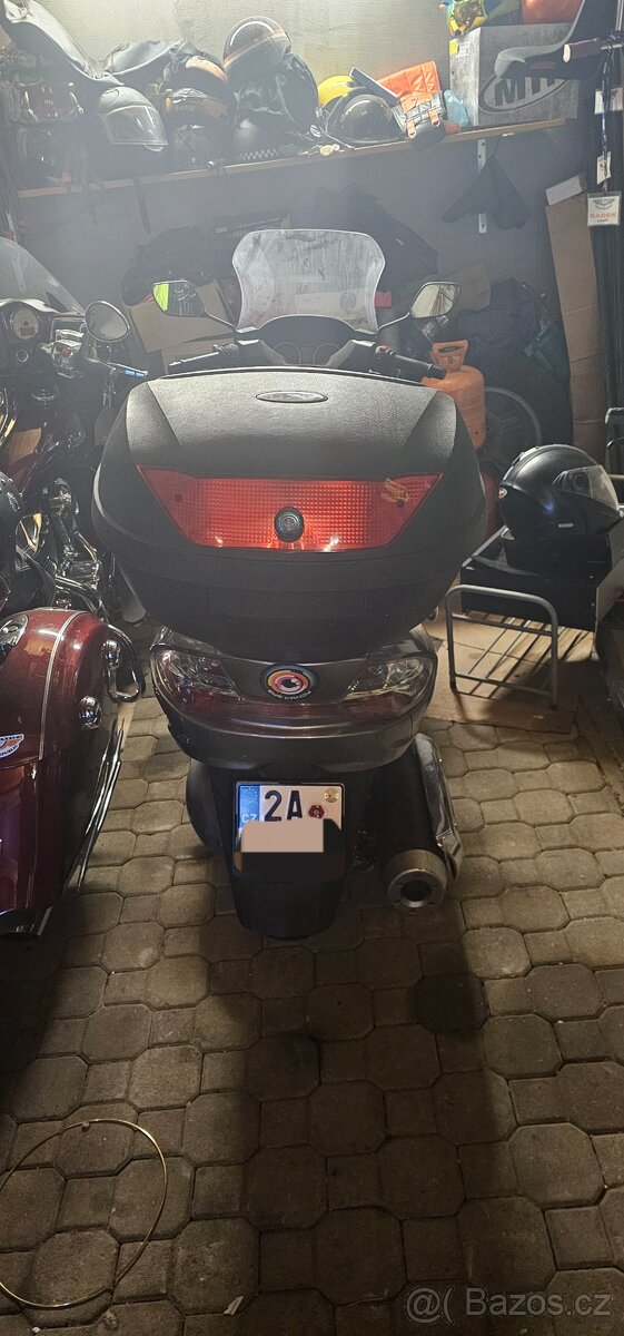 Suzuki Burgman 400 - 2