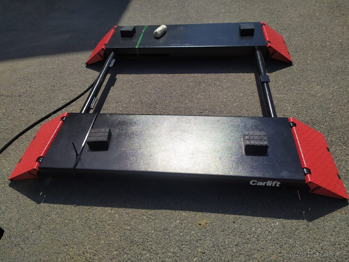 NŮŽKOVÝ ZVEDÁK CARLIFT CR3000 - 2