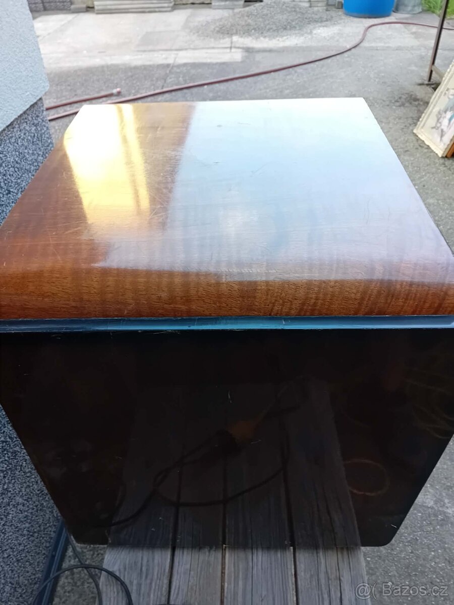 Tesla Athos - 2