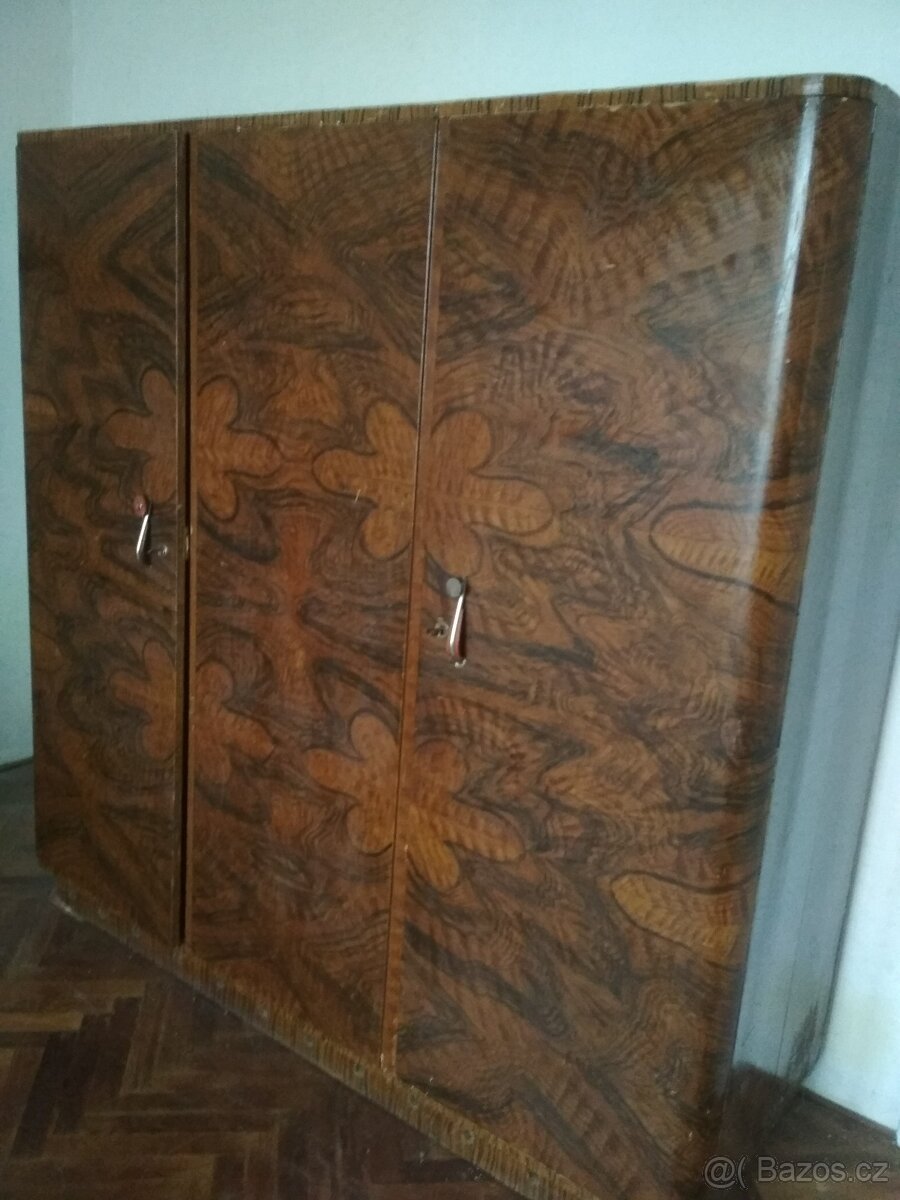 Retro skříň - 2