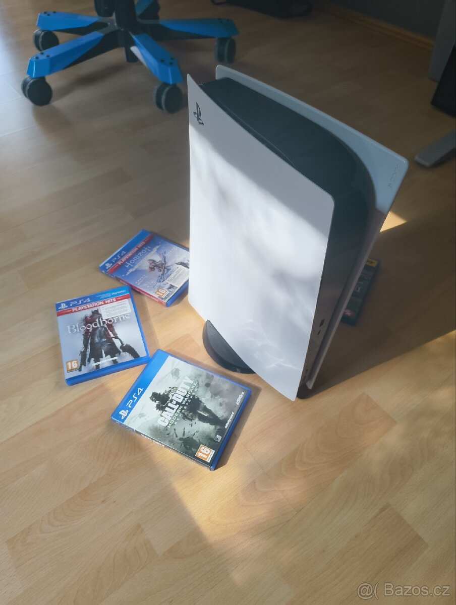 PlayStation 5, 1 ovladač, CD hry - 2