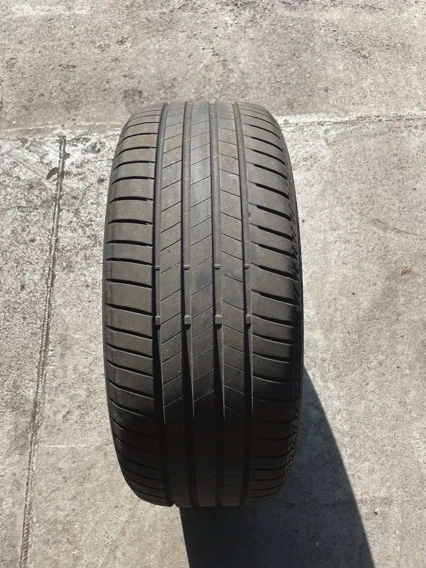 Bridgestone Turanza T005 225/45 R18 95Y - 2