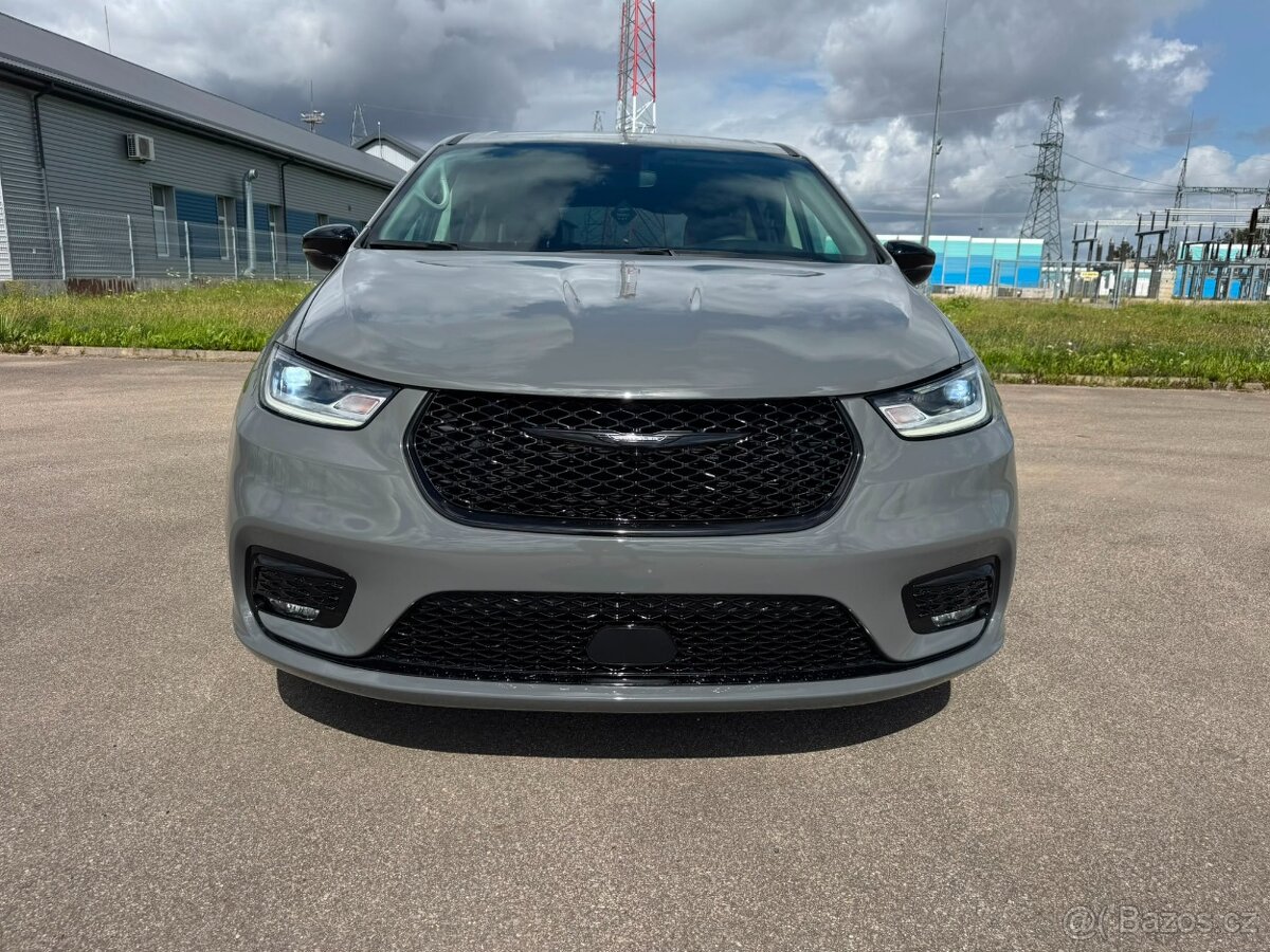 Chrysler Pacifica L Hybrid 3.6 V6 r.v.2022 - 2