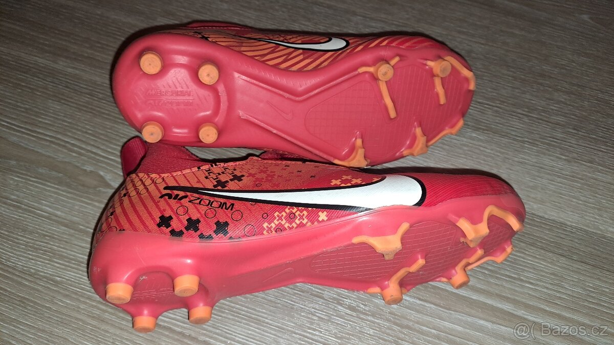 Kopačky Nike vel. 36,5 - 2