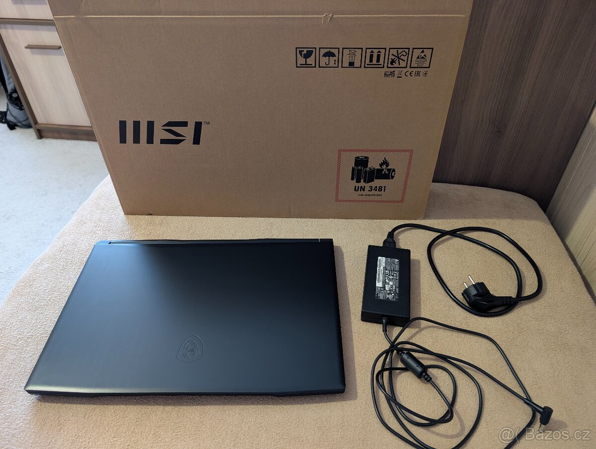 MSI Katana GF76 11SC-421CZ - 2