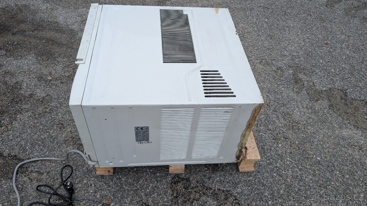 Okenní klimatizace Midea MWF-16HRN1-QB4 - 2