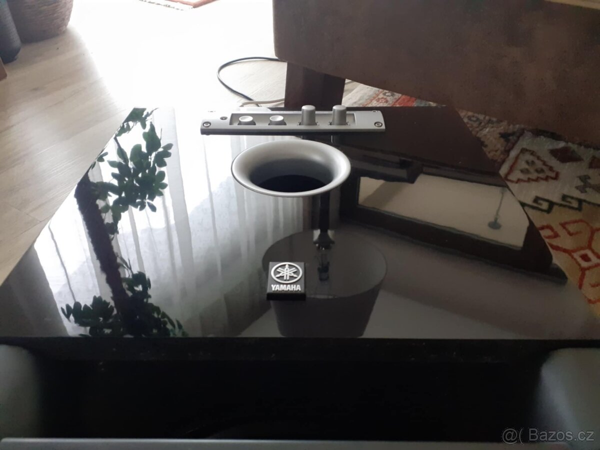 Prodám aktivní subwoofer YAMAHA - 2