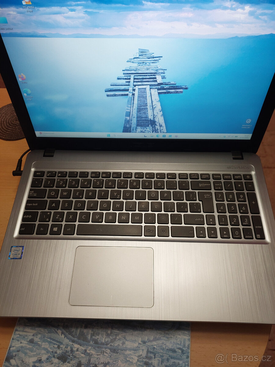 Asus VivoBook X540UAR Stav nového - 2