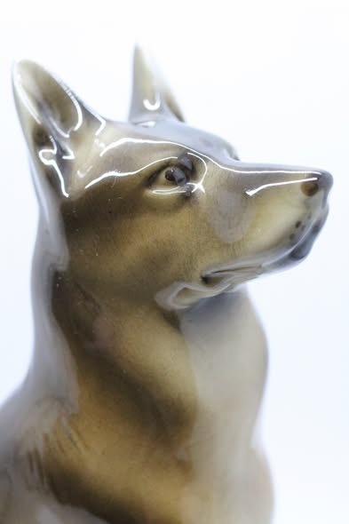 Porcelánová postava psa Royal Dux - 2