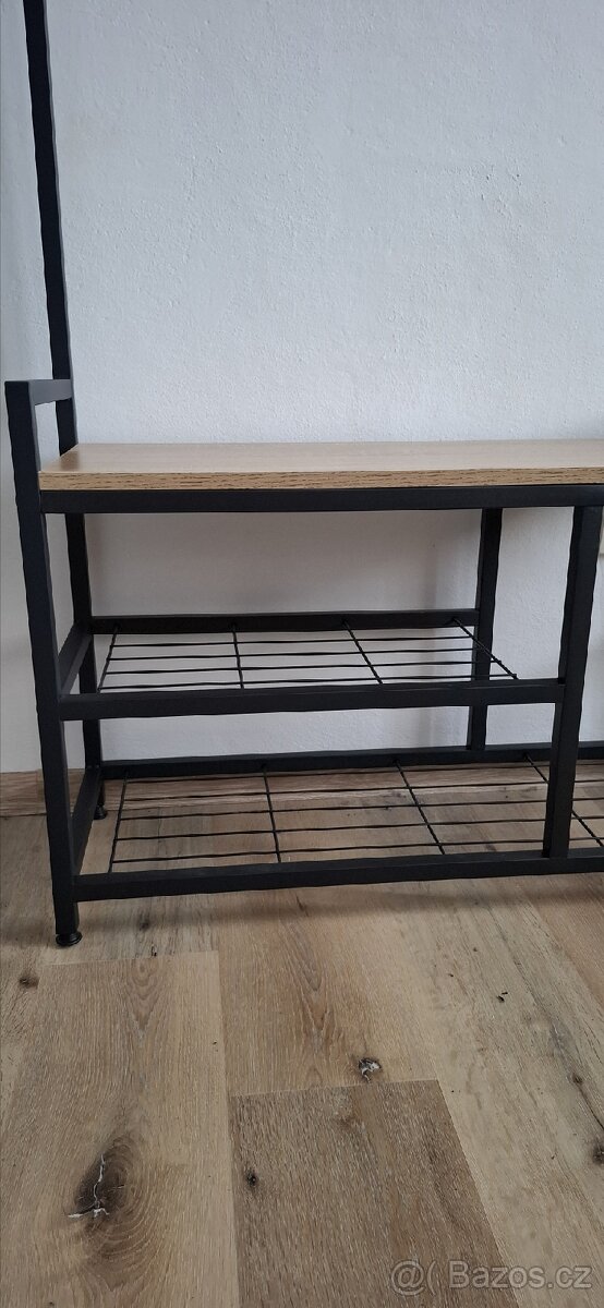 Předsíňový věšák - 2
