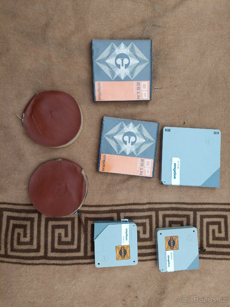 Gramofon Moderato 1037A, magnetofon B 709 - 2