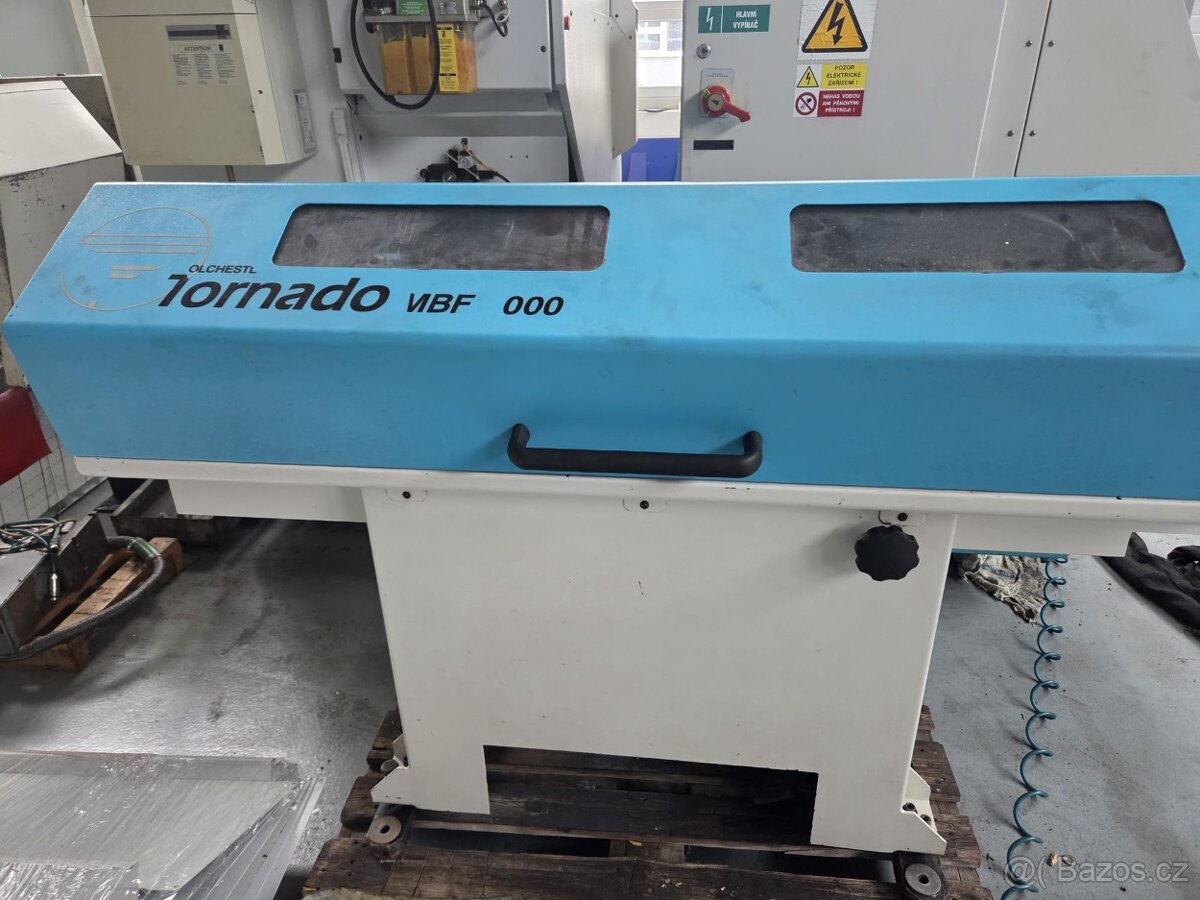 Tyčový podavač k soustruhu - 2