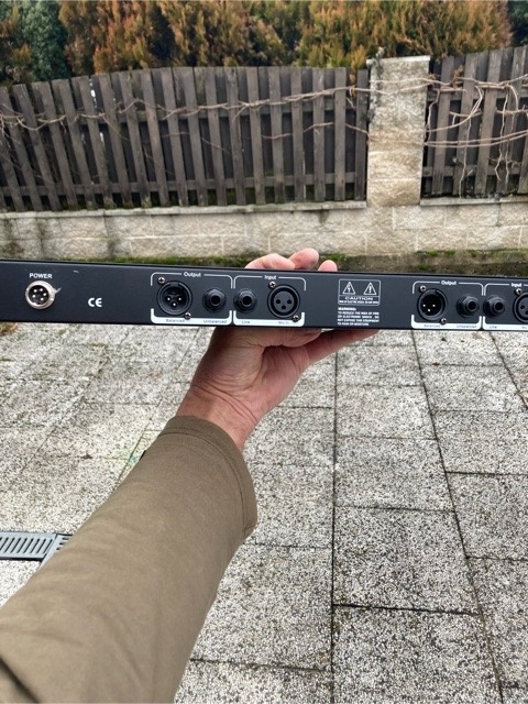 Studiový zesilovač TB202 - 2