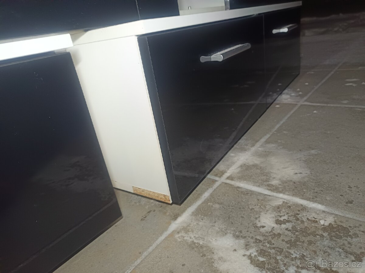 Obývací stěna - 2