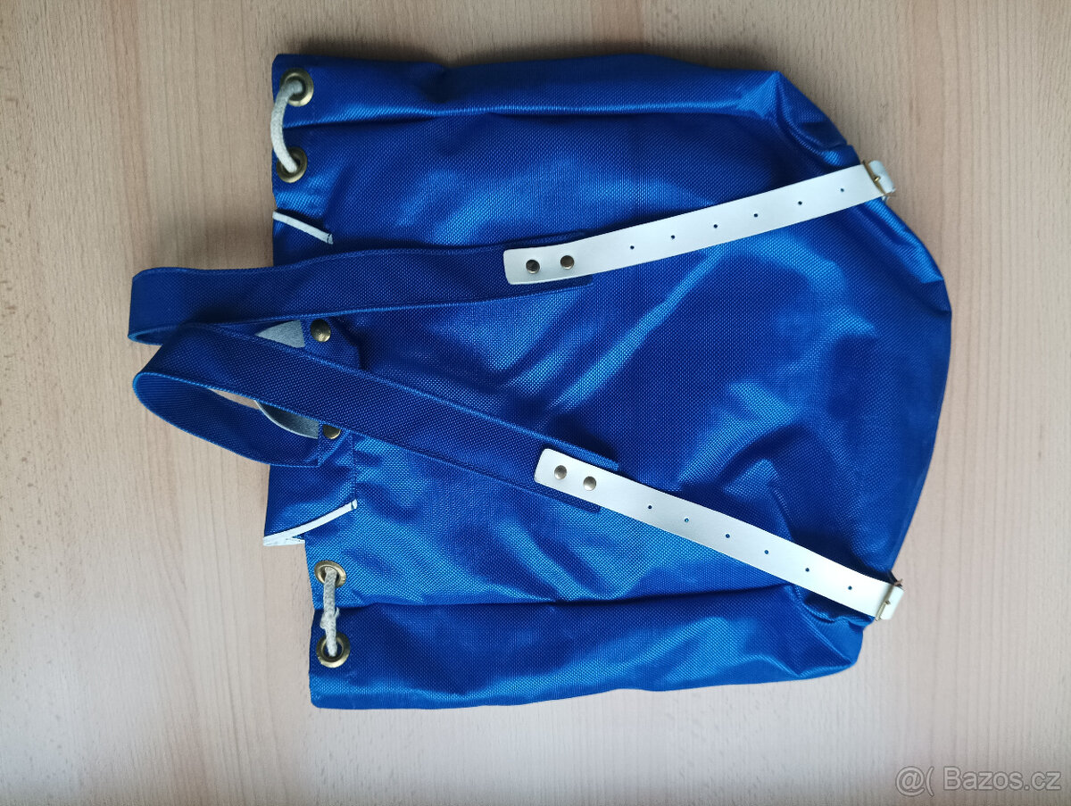 Krásny retro modrý batoh/baťůžek - Drutěva Praha ČSSR - 2