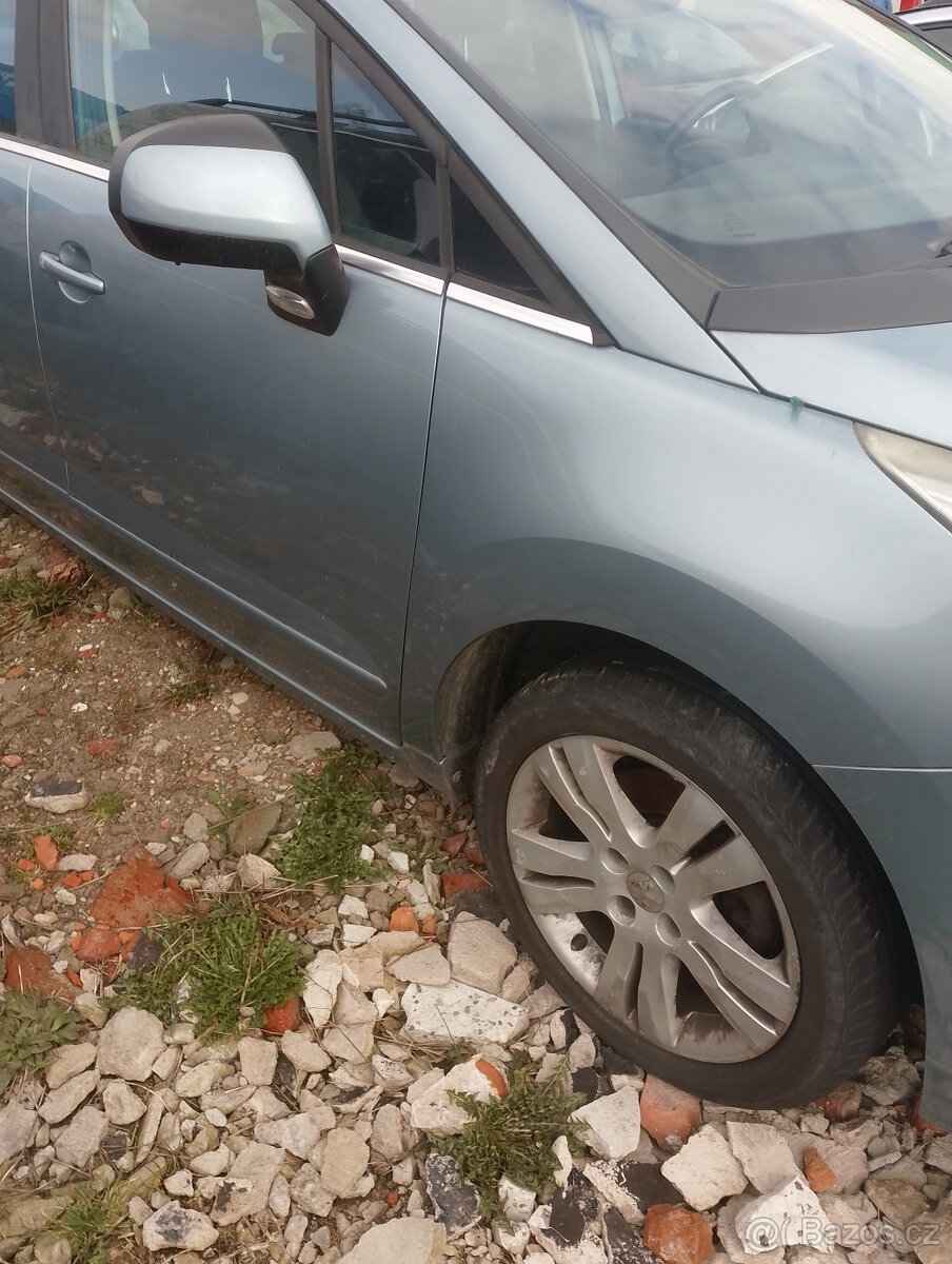 Peugeot 5008 1.6 16v náhradní díly - 2