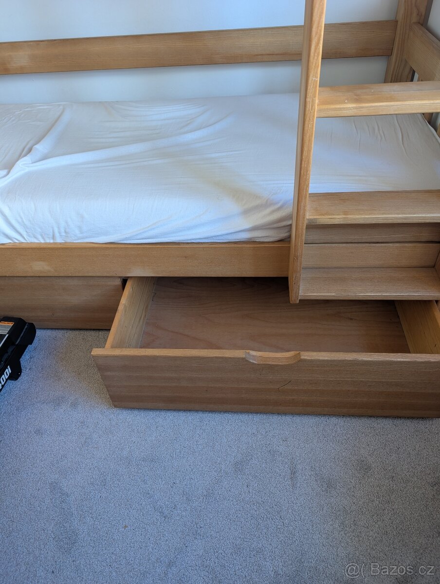 Patrová postel - 2