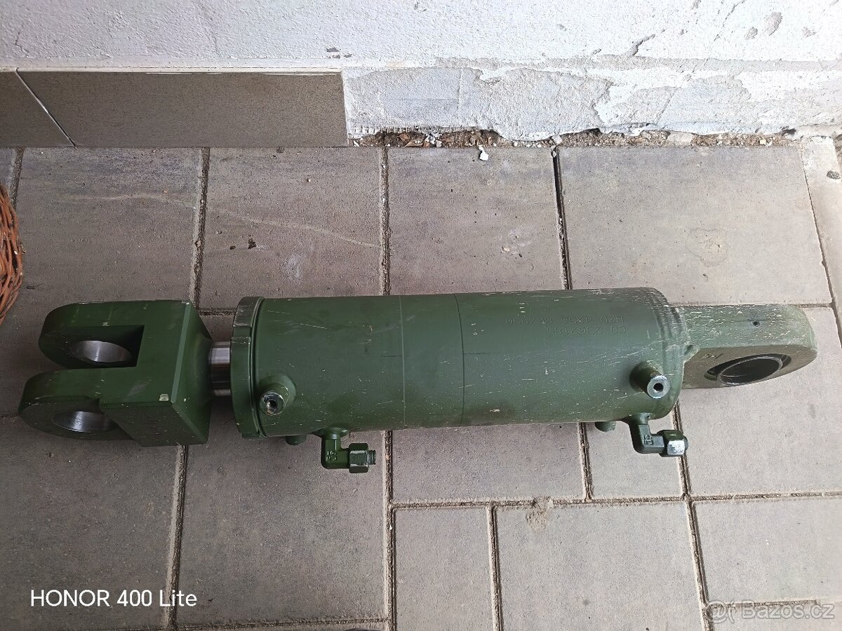 Hydraulická pístnice - 2