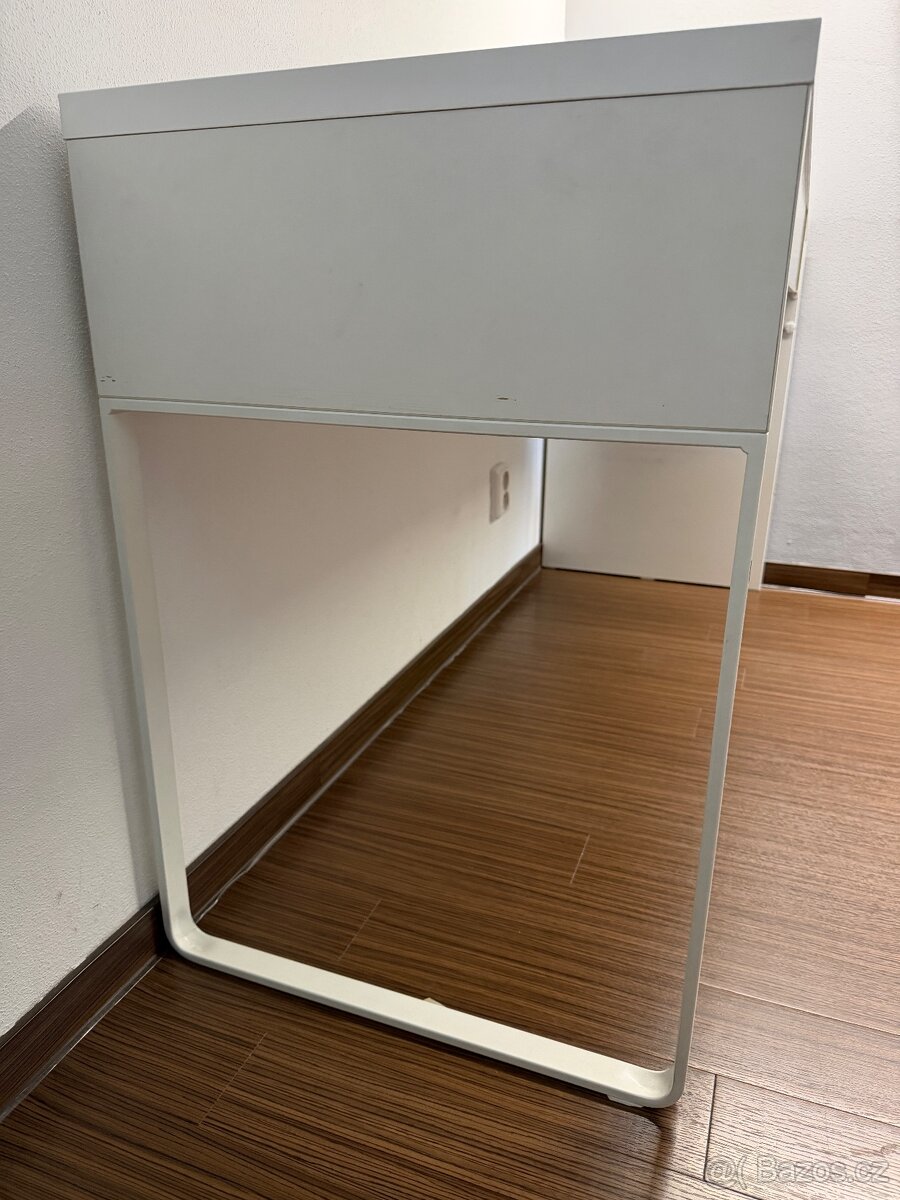 Psací stůl Micke IKEA 142x50 - 2