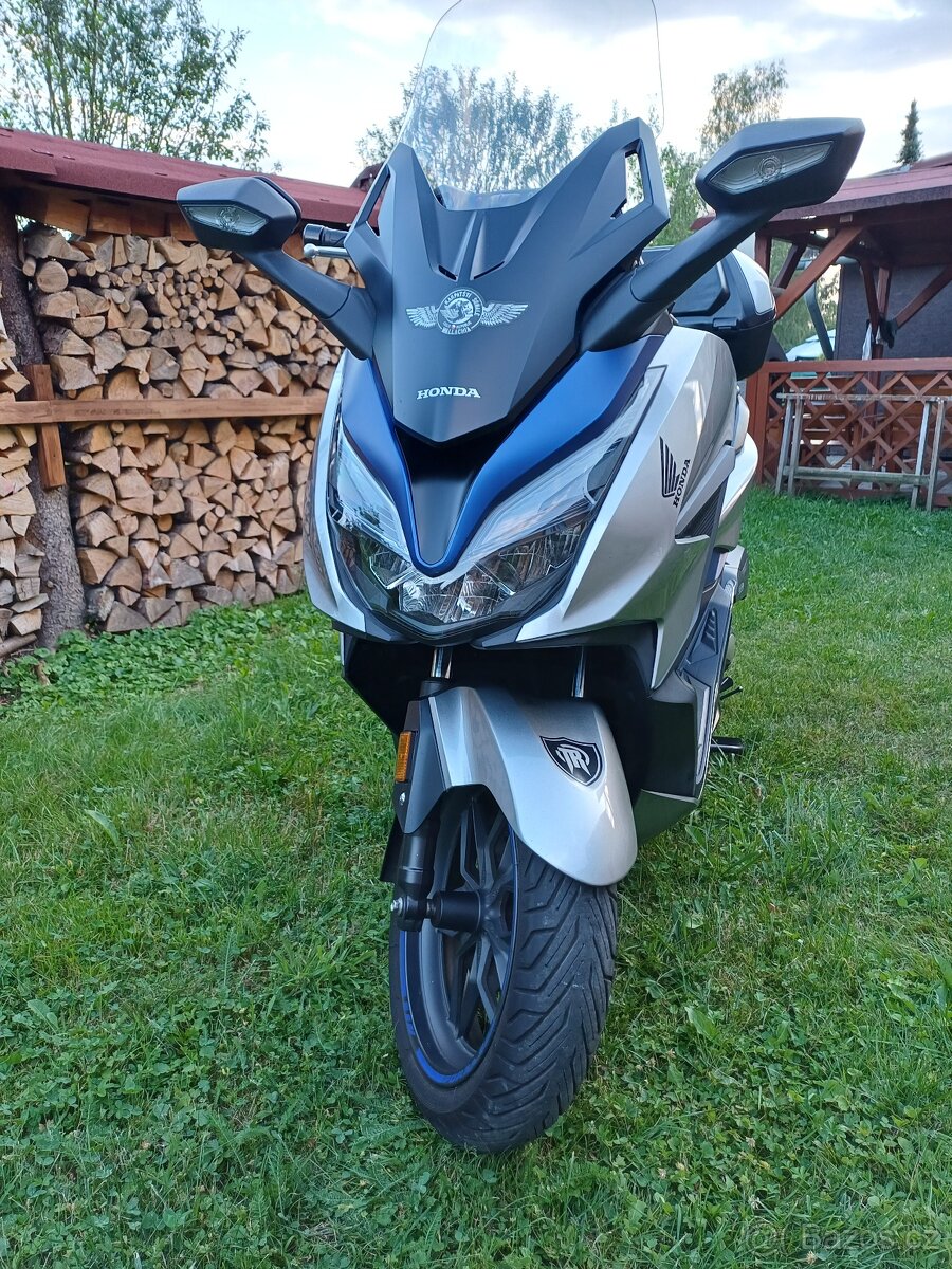 Prodám Honda Forza 125 - 2