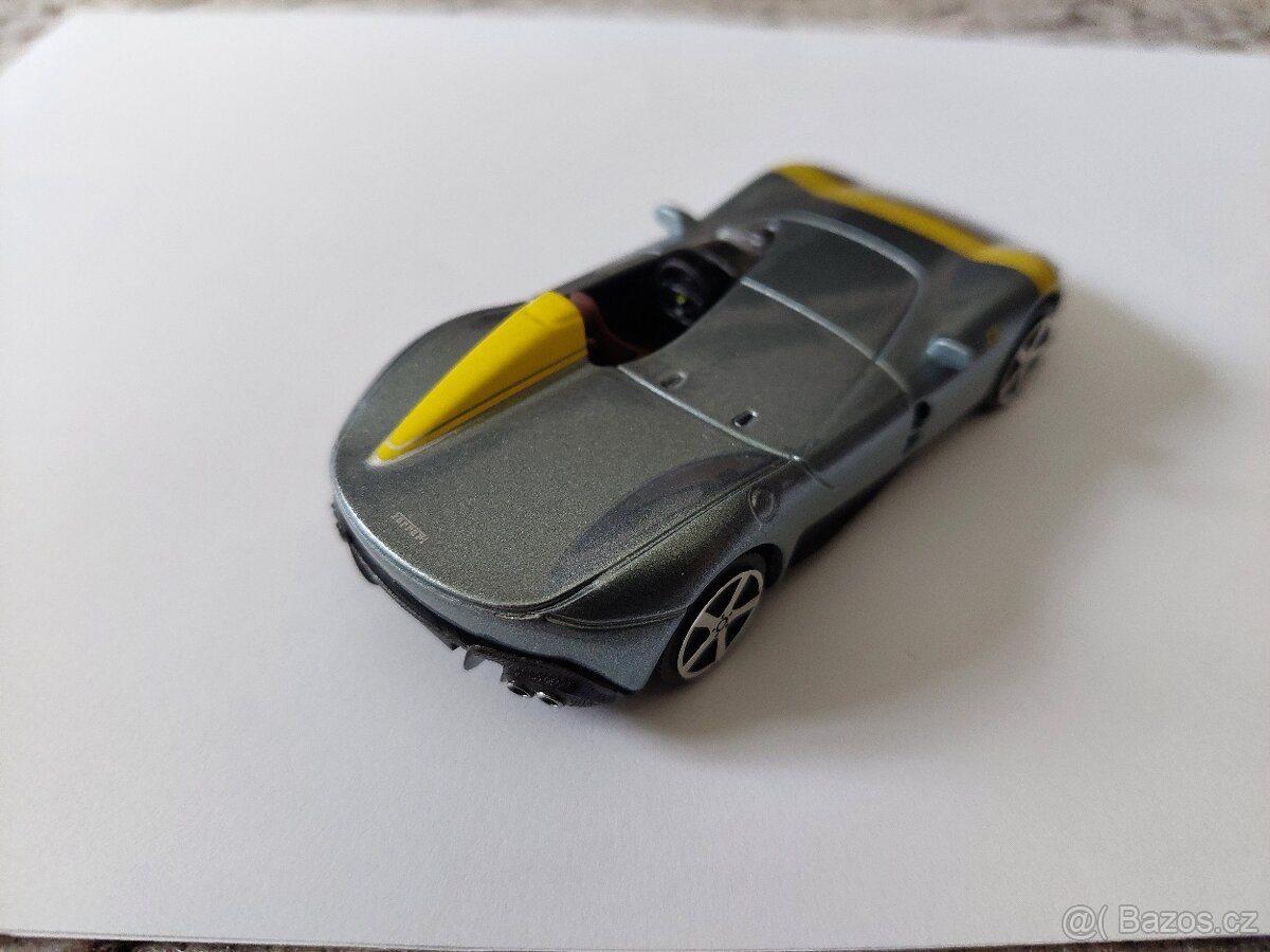 Ferrari Monza SP1 1:43 - Bburago - 2