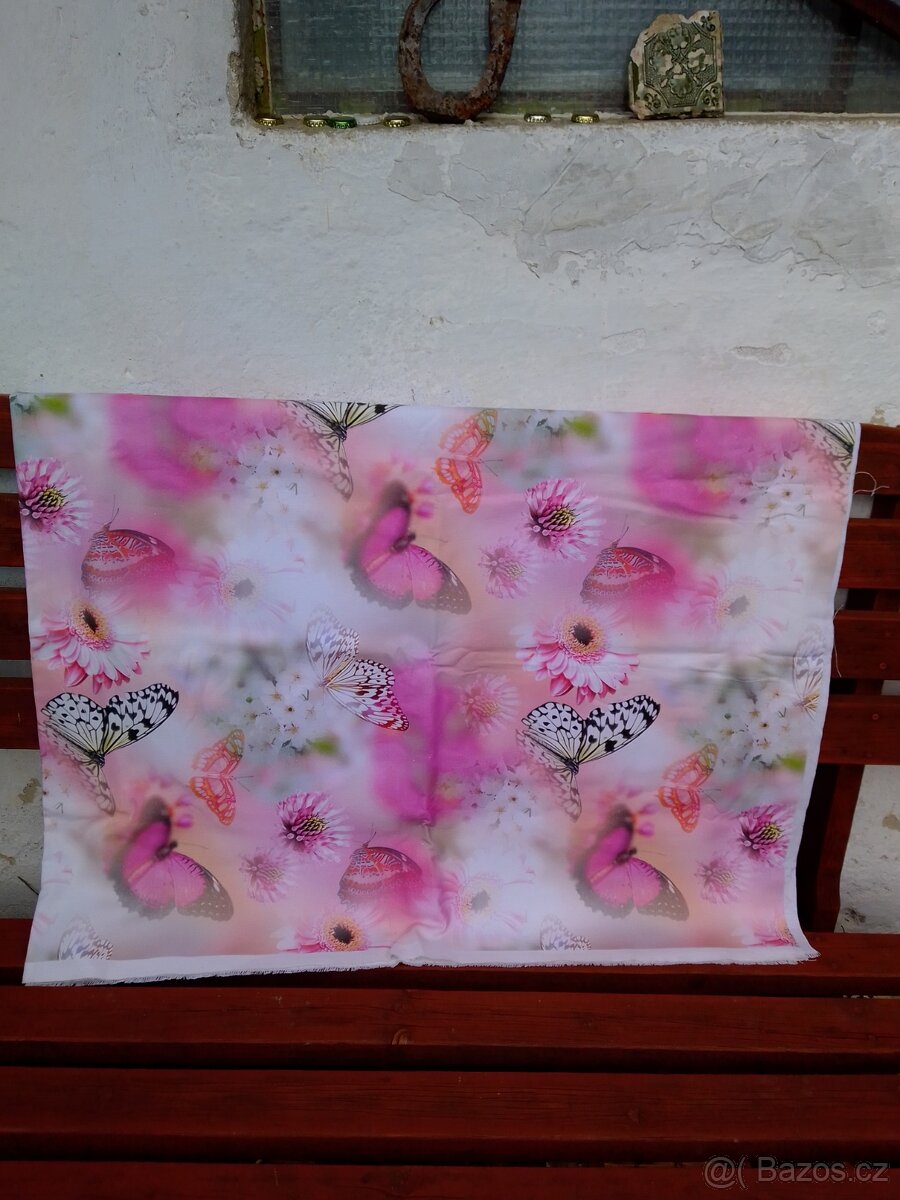 Látka na závěs/polštářky - 2