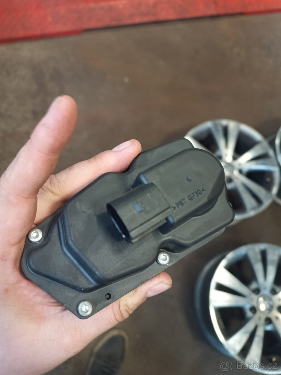 Nový EGR ventil Passat b6 - 2