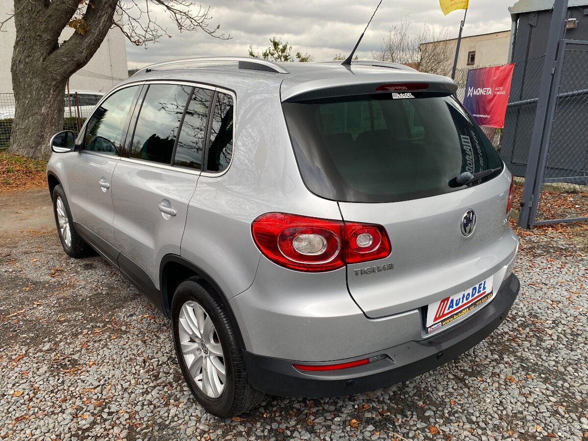 VW Tiguan 2.0 TDi DSG 4x4, Servis, Senzory - 2