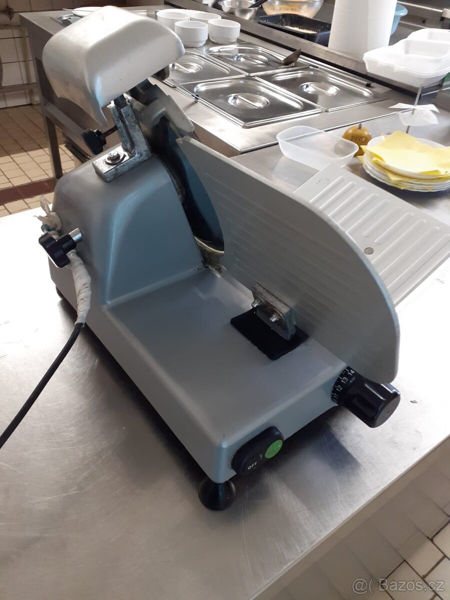 Elektrický kráječ - 2