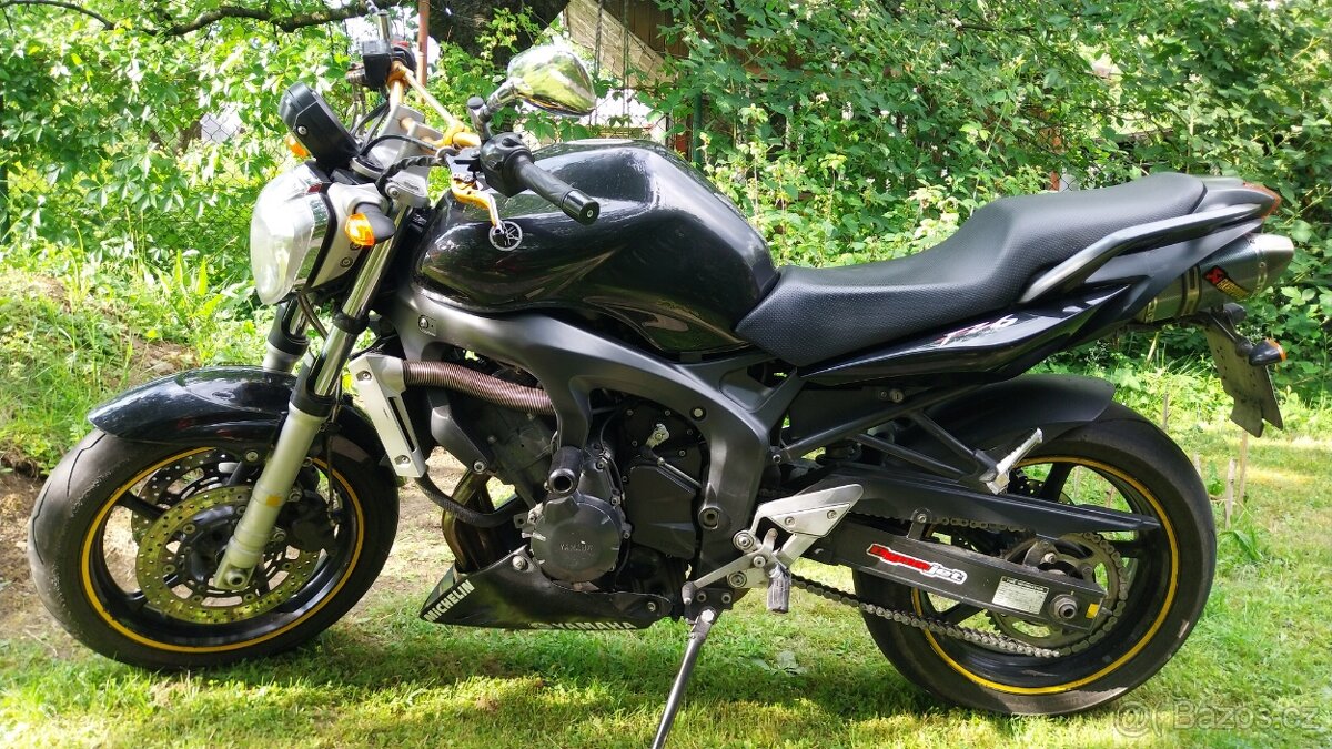 Yamaha FZ6N FAZER - AKRAPOVIČ - 2