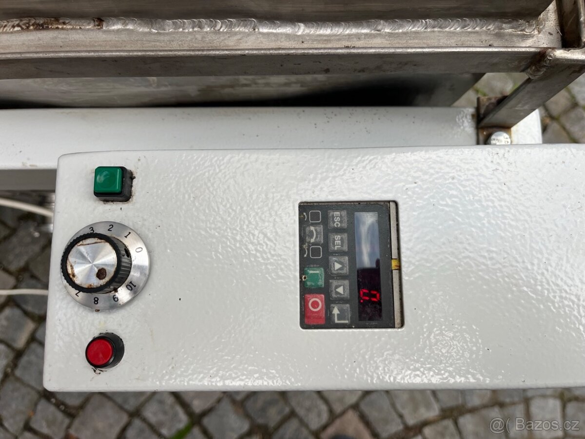 Včelařské potřeby - unikátní medomet paralerně – radiální. - 2