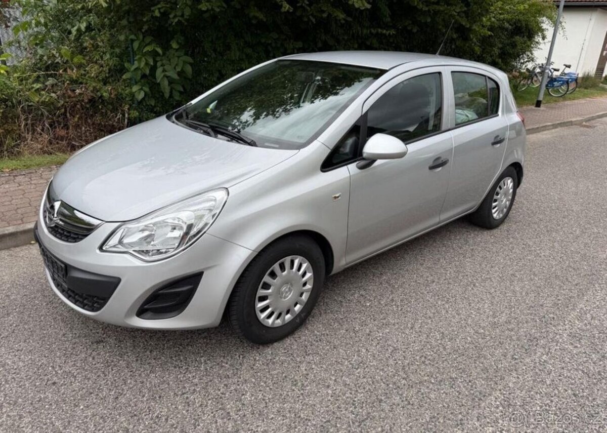 Opel Corsa 1,2i Nová STK klima zimáky benzín - 2