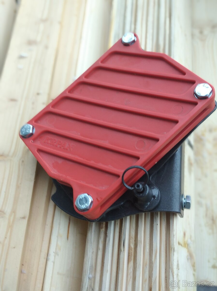 držák motorové pily - 2