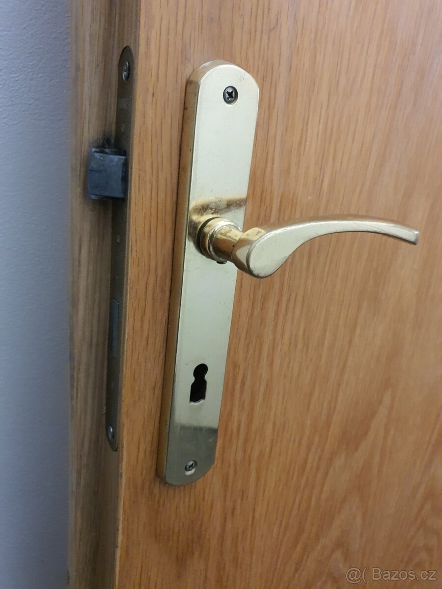 pěkné interiérové dveře 80 levé - 2