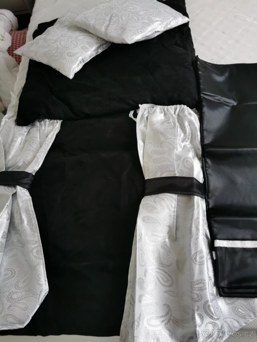 Výstavní záclonky sada - 2