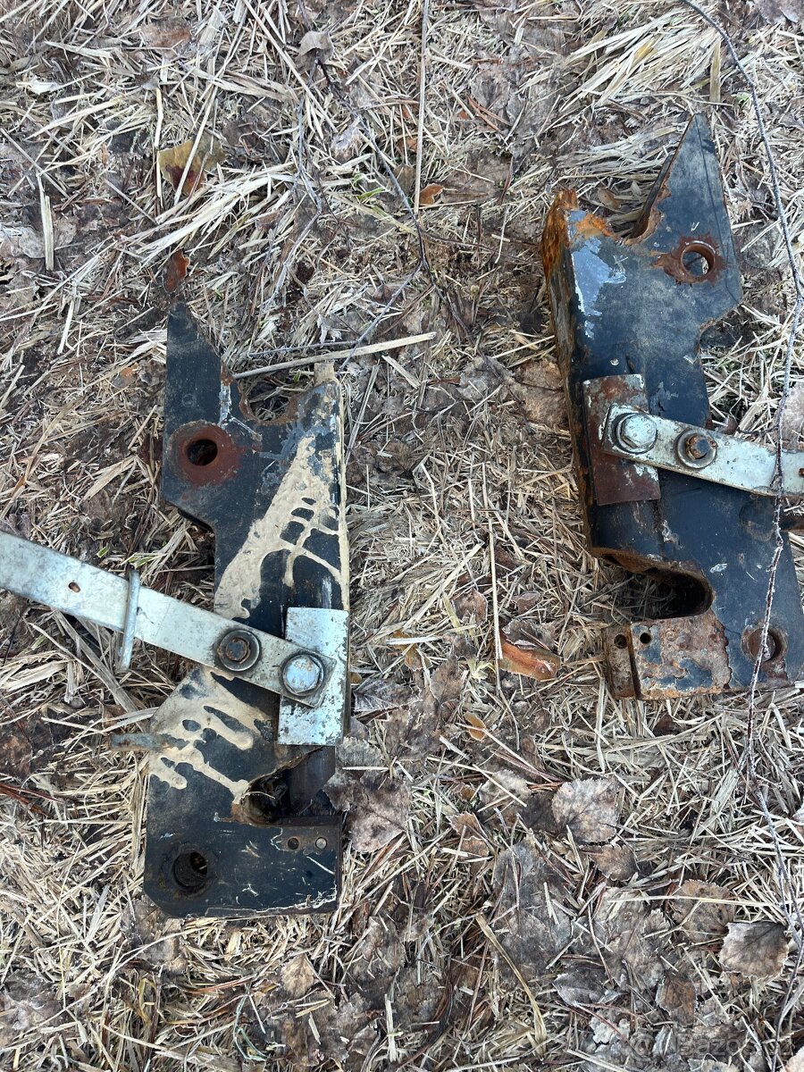 Upínače na humpolecký nakladač - 2