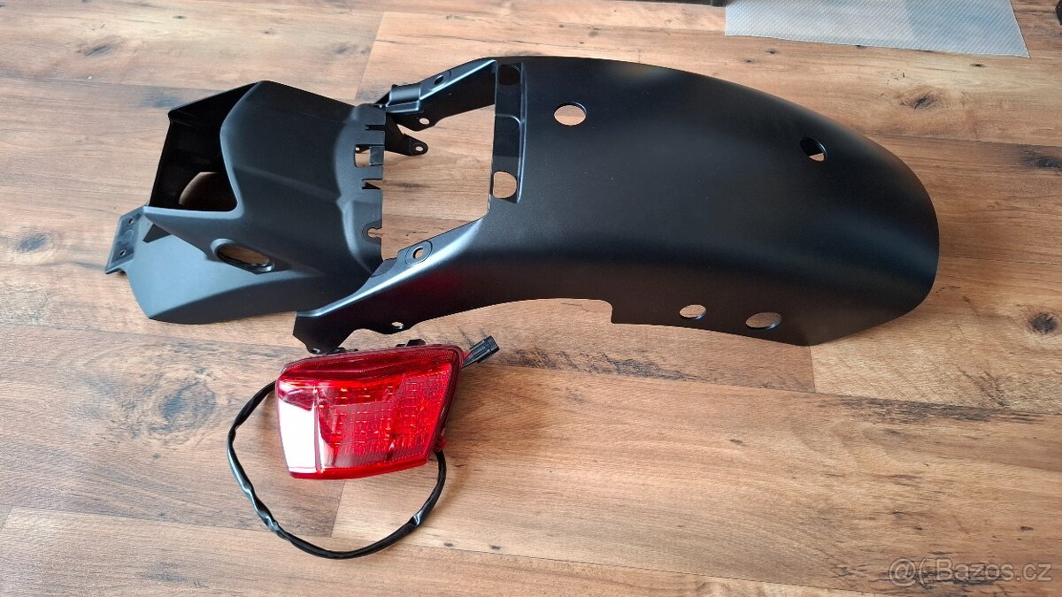 Blatník Kawasaki VulcanS 650 - 2