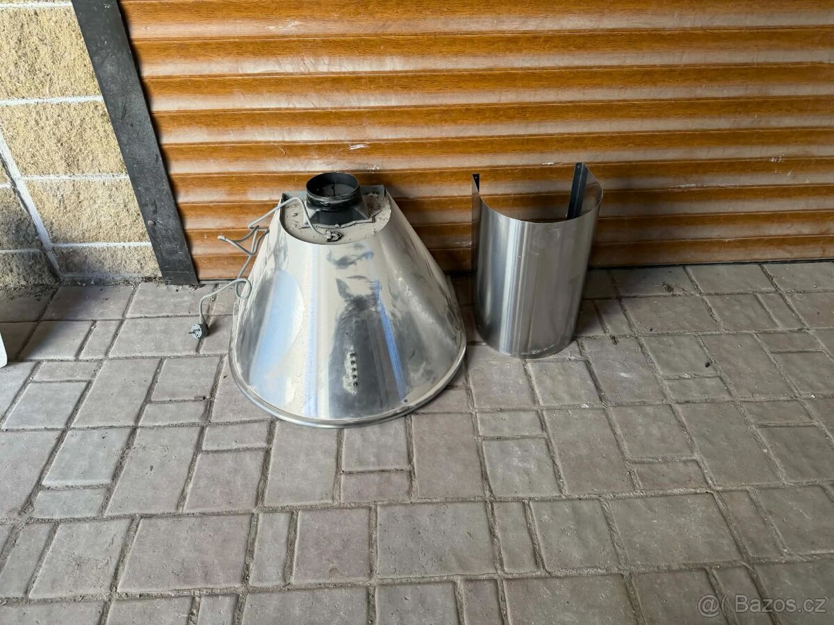 Nerezová digestoř - 2