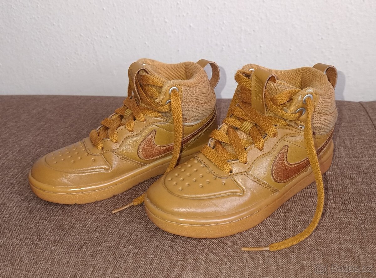 Celoroční boty Nike vel. 27,5 - 2
