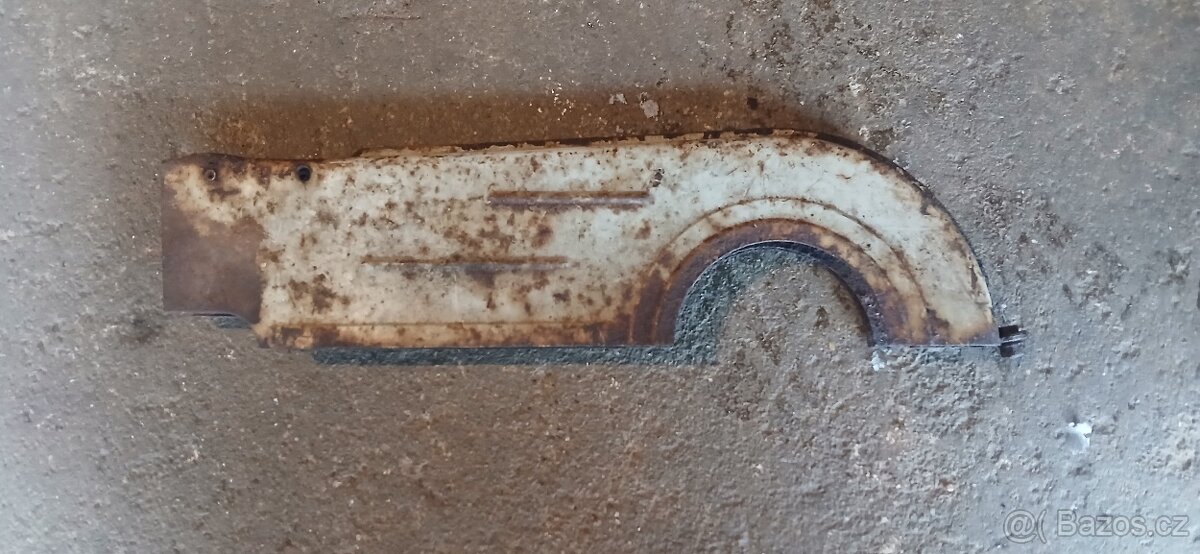 Kryt řetězu ČZ skútr - 2