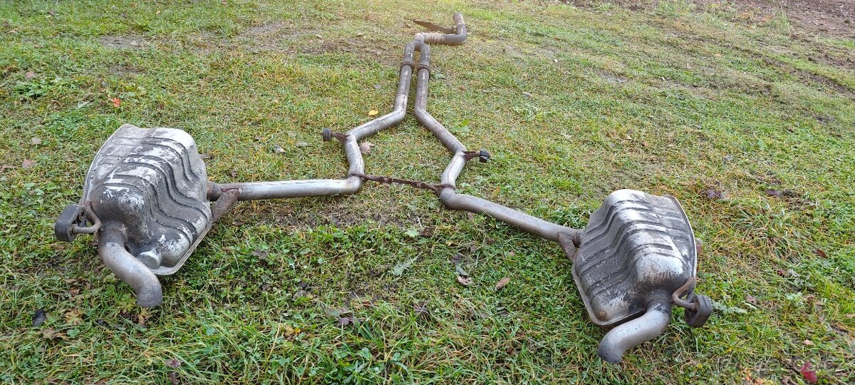 Celonerez výfuk Mercedes E320 - 2