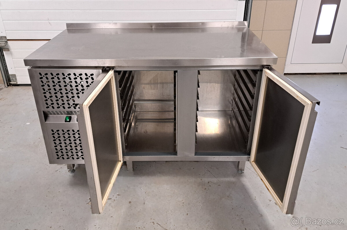 Chladící stůl GN 1/1, dvoudvéřový - 2