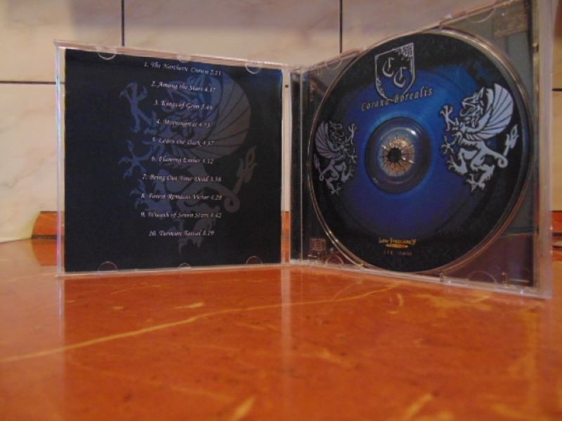prodám CD Cadacross - Corona Borealis 2002 , v pořádku - 2