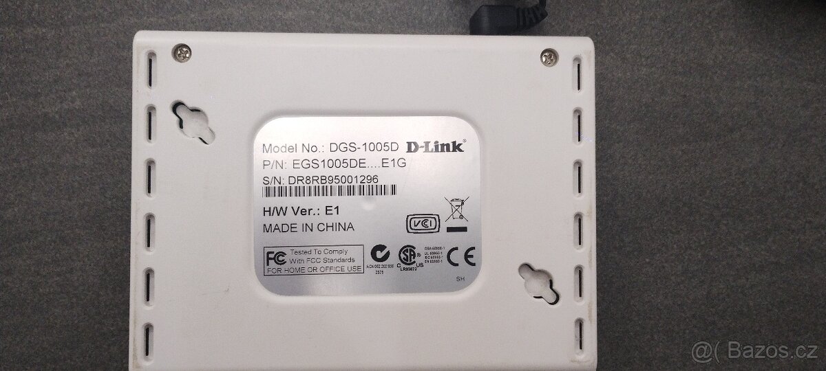 D-Link DGS-1005D – 5port Gigabit switch - 2
