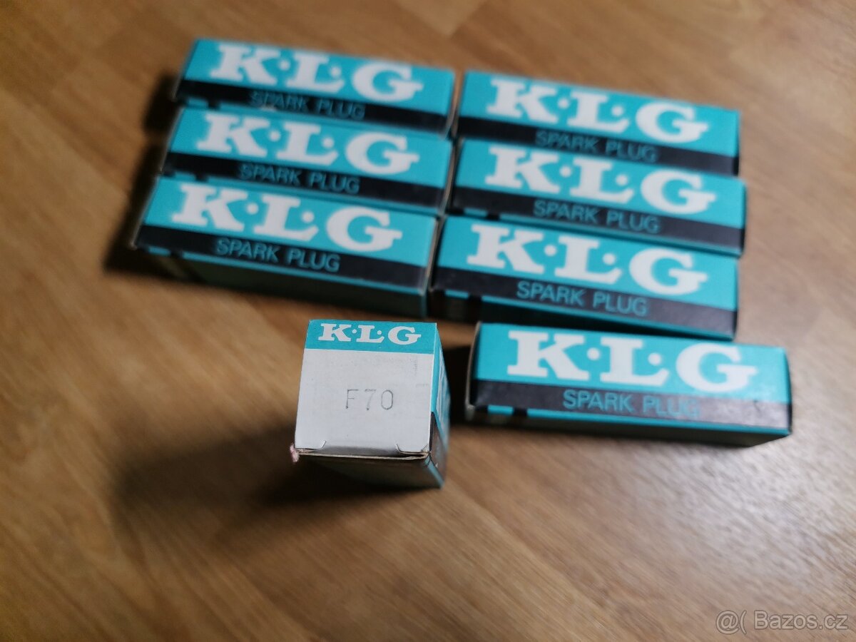 1395 Svíčka K.L.G F70 nová - 2