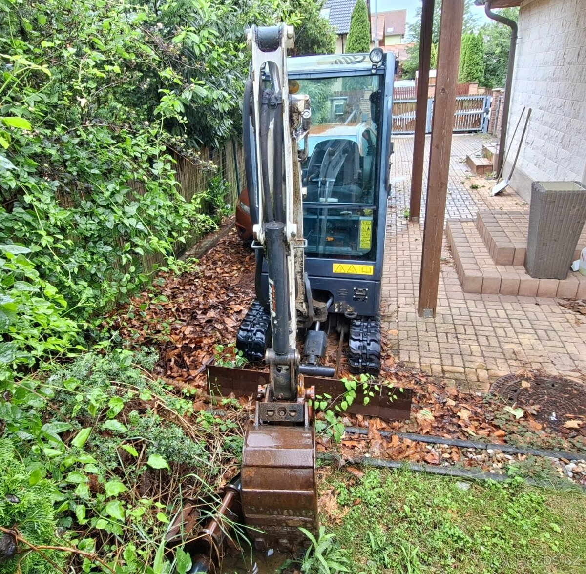BOBCAT E20 - 2