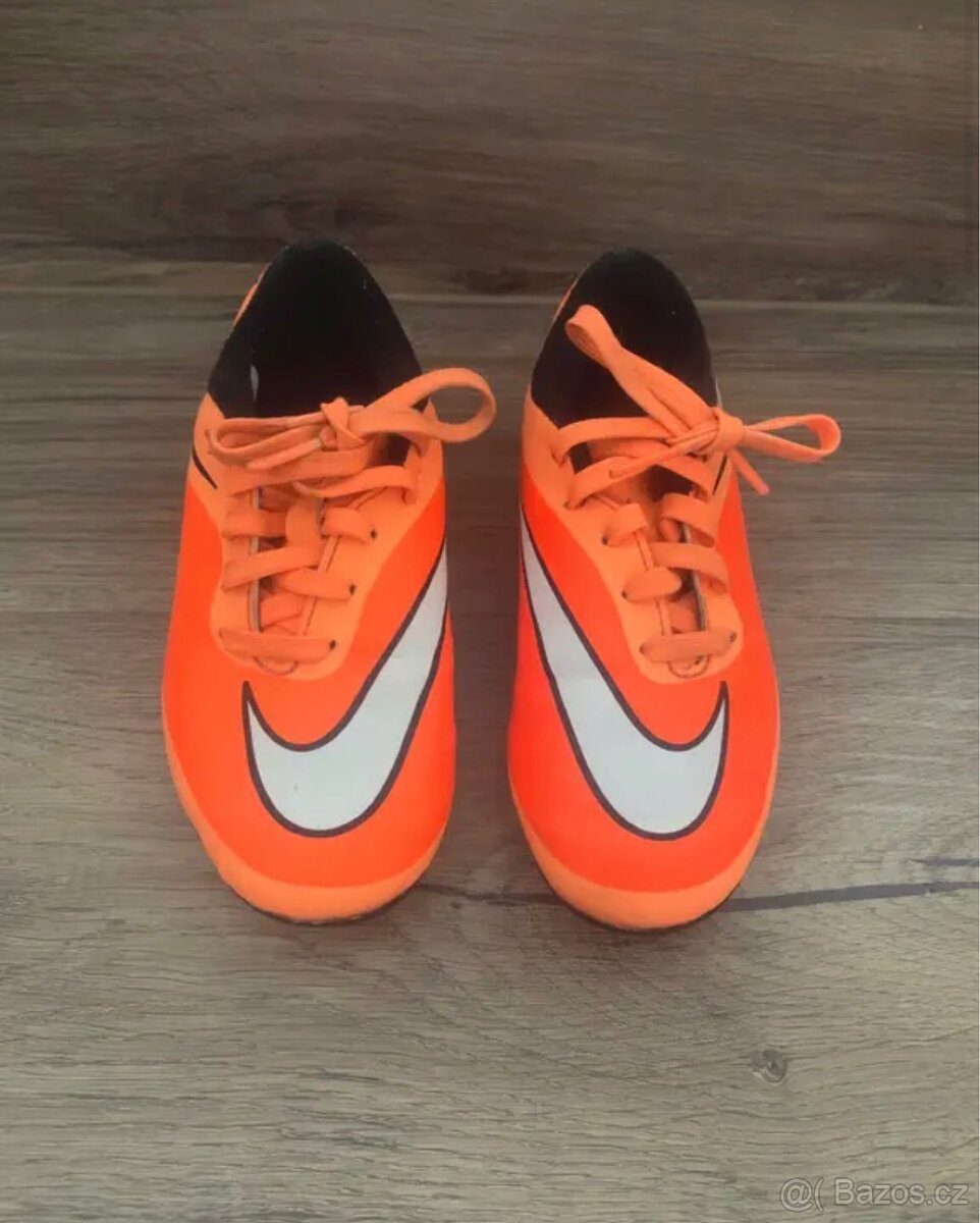 Kopačky NIKE - 2