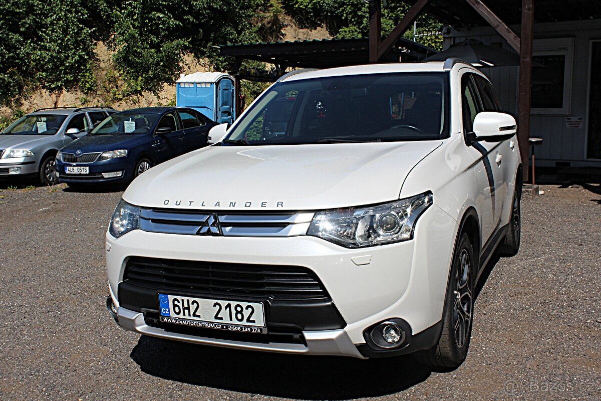 Mitsubishi Outlander - 2